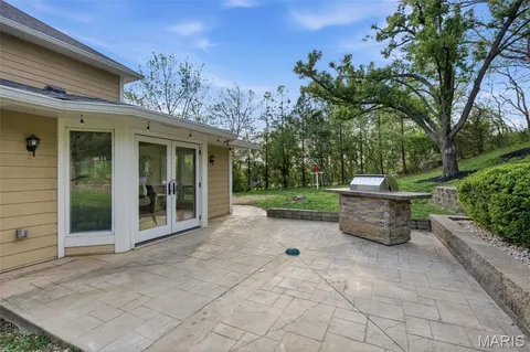 $925,000 | 9030 Middlewood Court, Sunset Hills, MO 63127