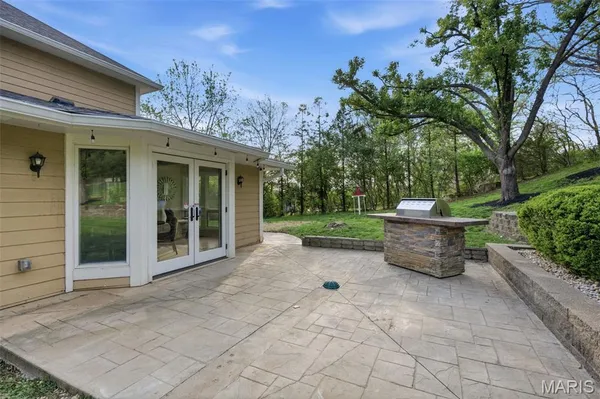 $925,000 | 9030 Middlewood Court, Sunset Hills, MO 63127