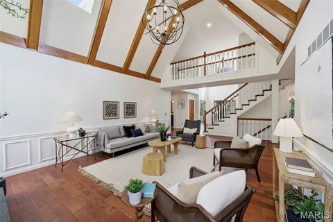 $925,000 | 9030 Middlewood Court, Sunset Hills, MO 63127