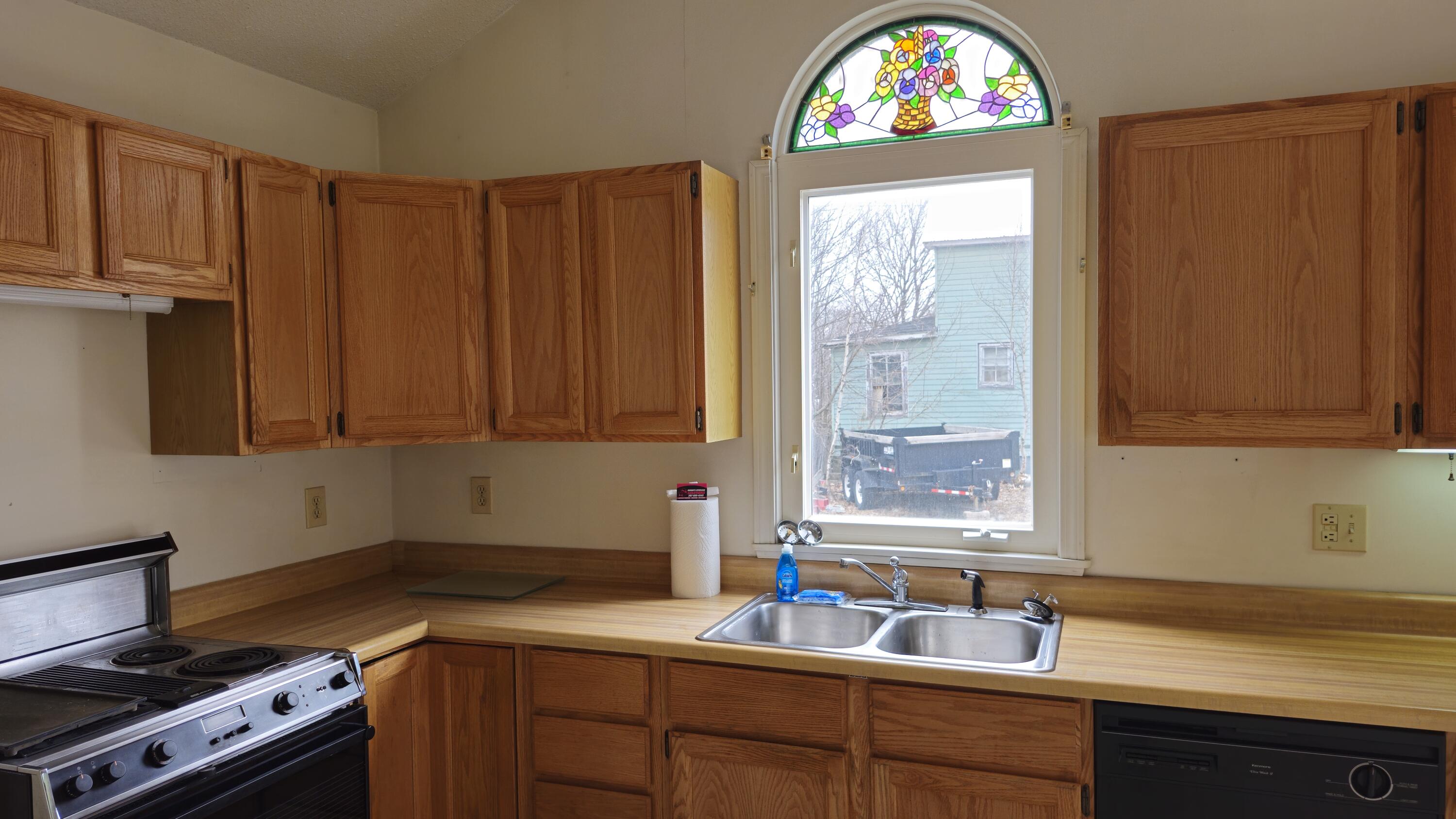 499 Aroostook Avenue Millinocket, ME 04462 - Photo 5 of 42 1000021200