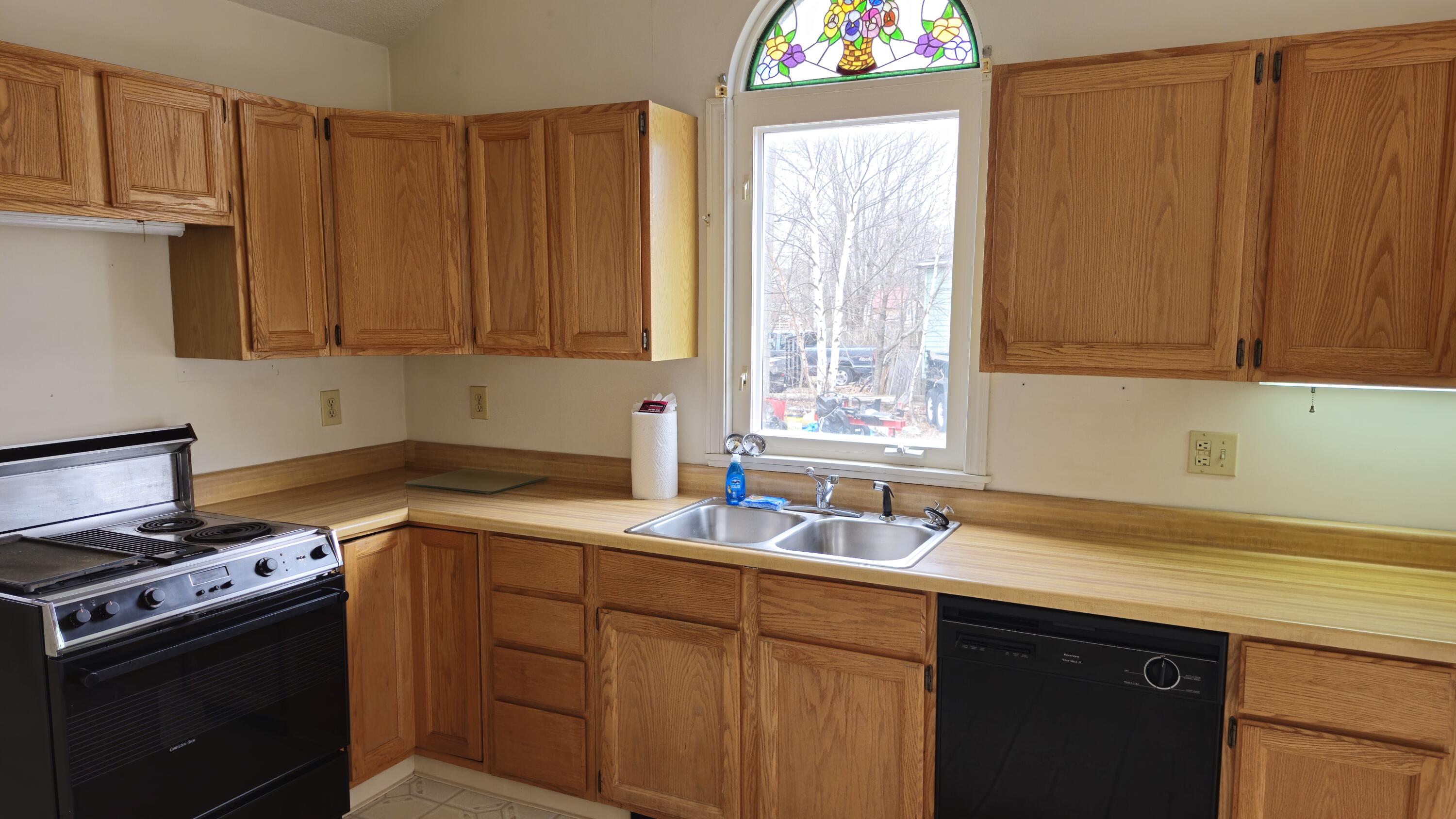 499 Aroostook Avenue Millinocket, ME 04462 - Photo 7 of 42 1000021179