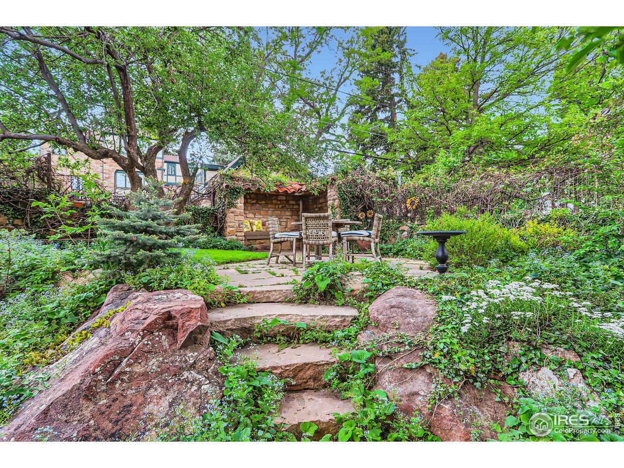 707 14th Street Boulder, CO 80302 - Photo 32 of 40 Stunning greenery throughout the sprawling corner lot