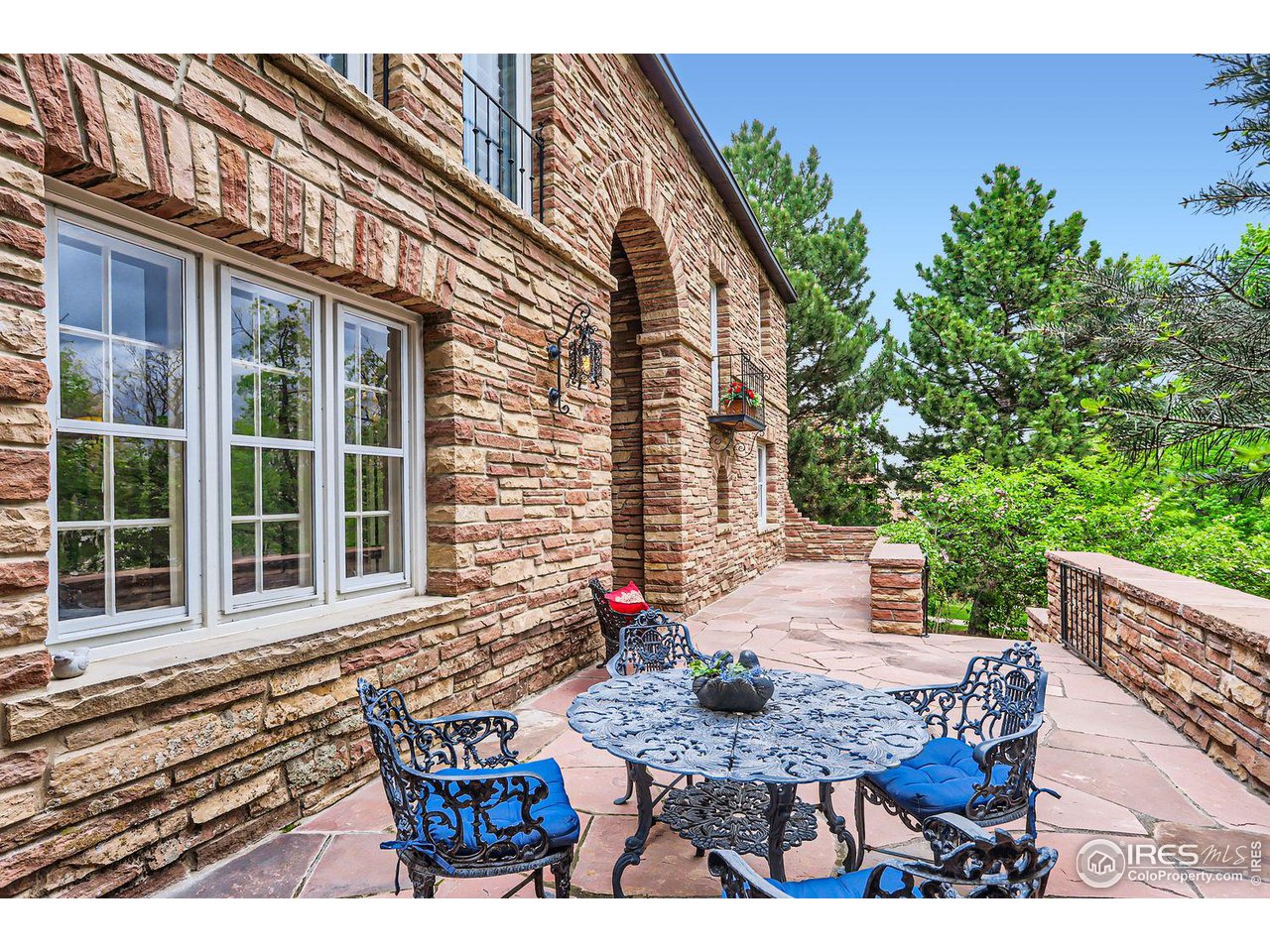 707 14th Street Boulder, CO 80302 - Photo 6 of 40 Soak in the neighborhood on your front veranda