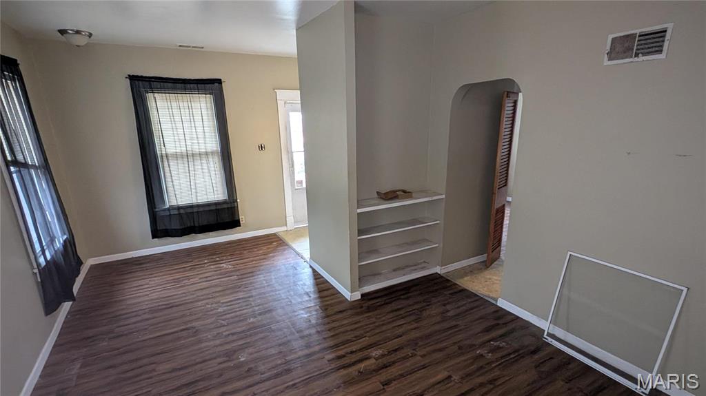 12532 Bellefontaine Road St. Louis, MO 63138 - Photo 4 of 34