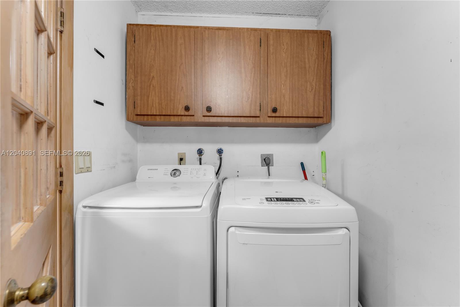 6860 Southwest 18th Street Miami, FL 33155 - Photo 13 of 35
