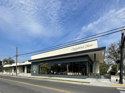 a view of a stores