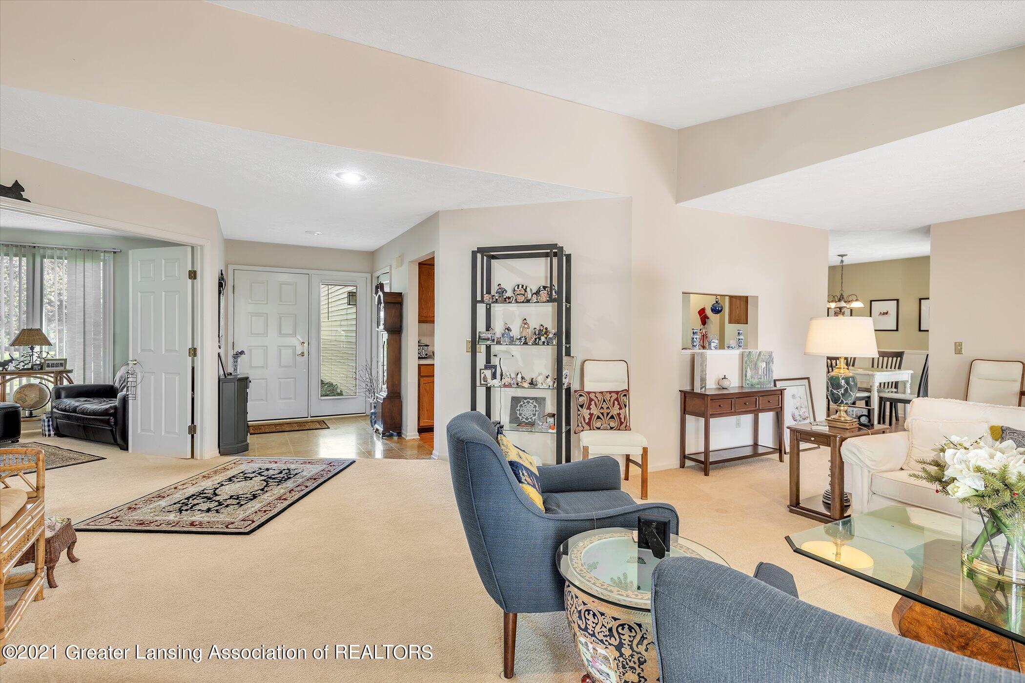 7014 North Ridge Road, Unit 20 Lansing, MI 48917 - Photo 9 of 40 09-7014-N-Ridge-Dr-WindowStill-Real-Esta