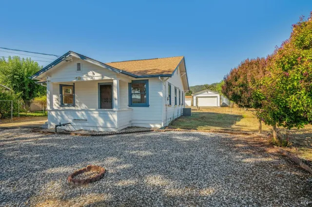 $1,200,000 | 17260 Arnold Drive, Sonoma, CA 95476