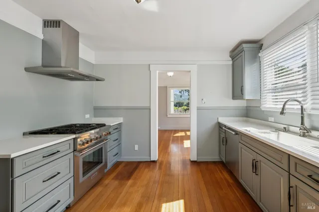 $1,200,000 | 17260 Arnold Drive, Sonoma, CA 95476