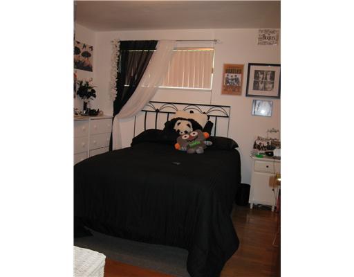 738 Lindsay Road Carnegie, PA 15106 - Photo 6 of 18 Bedroom.