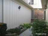 982 Golfview Court Rochester, MI 48307 - Photo 2 of 22 Front Walkway