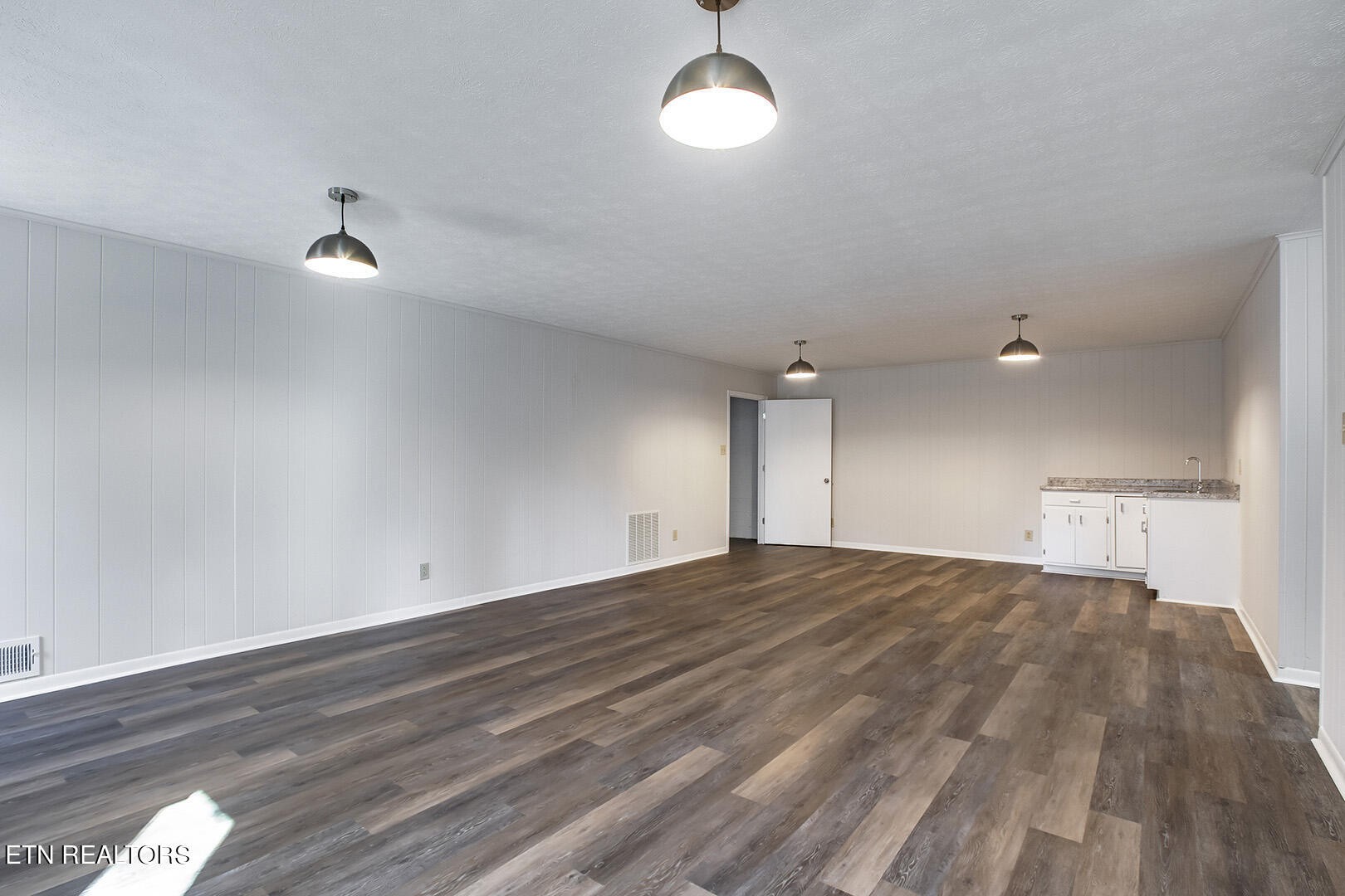107 Balsam Road Oak Ridge, TN 37830 - Photo 53 of 60