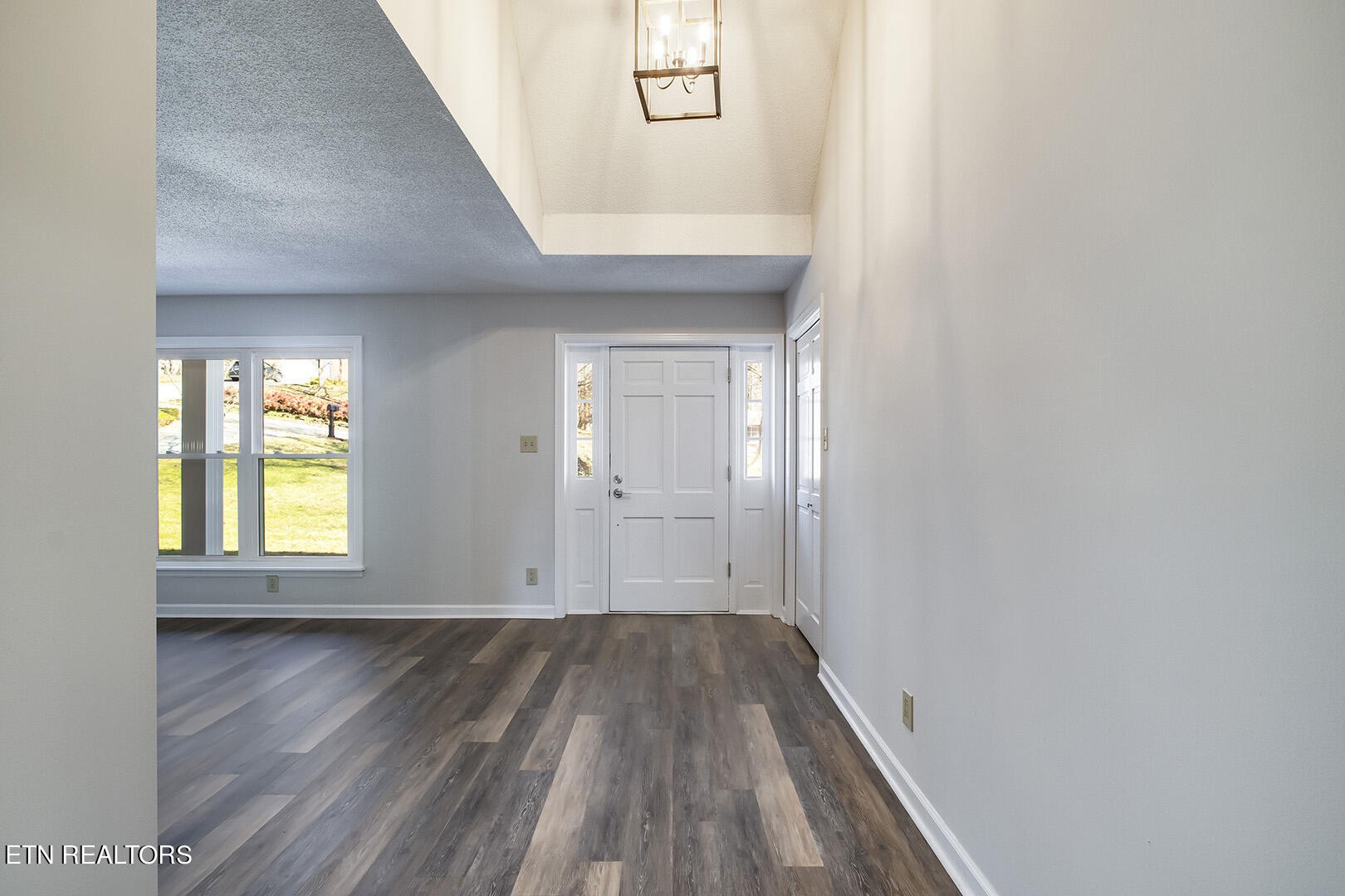 107 Balsam Road Oak Ridge, TN 37830 - Photo 7 of 60