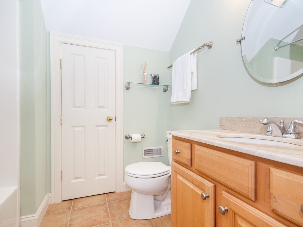 220 Grove Street, Unit 1 Waltham, MA 02453 - Photo 17 of 18