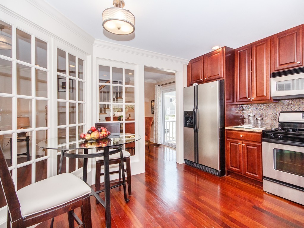 220 Grove Street, Unit 1 Waltham, MA 02453 - Photo 6 of 18