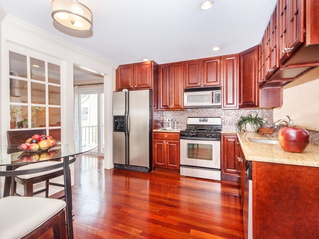 220 Grove Street, Unit 1 Waltham, MA 02453 - Photo 7 of 18