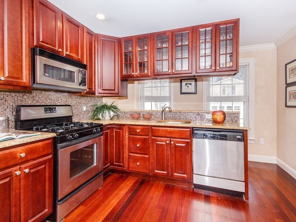 220 Grove Street, Unit 1 Waltham, MA 02453 - Photo 9 of 18