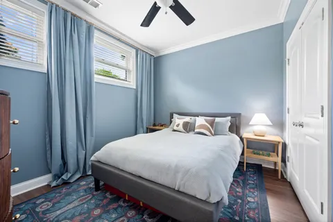 $825,000 | 2219 North Campbell Avenue, Unit 1N, Chicago, IL 60647