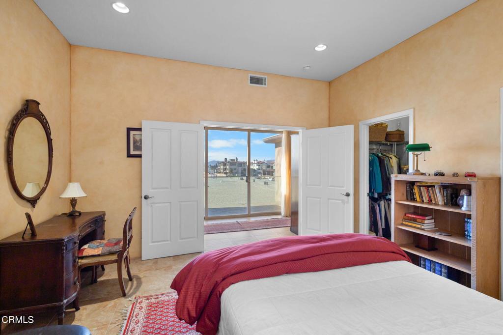 5160 Neptune Square Oxnard, CA 93035 - Photo 49 of 74