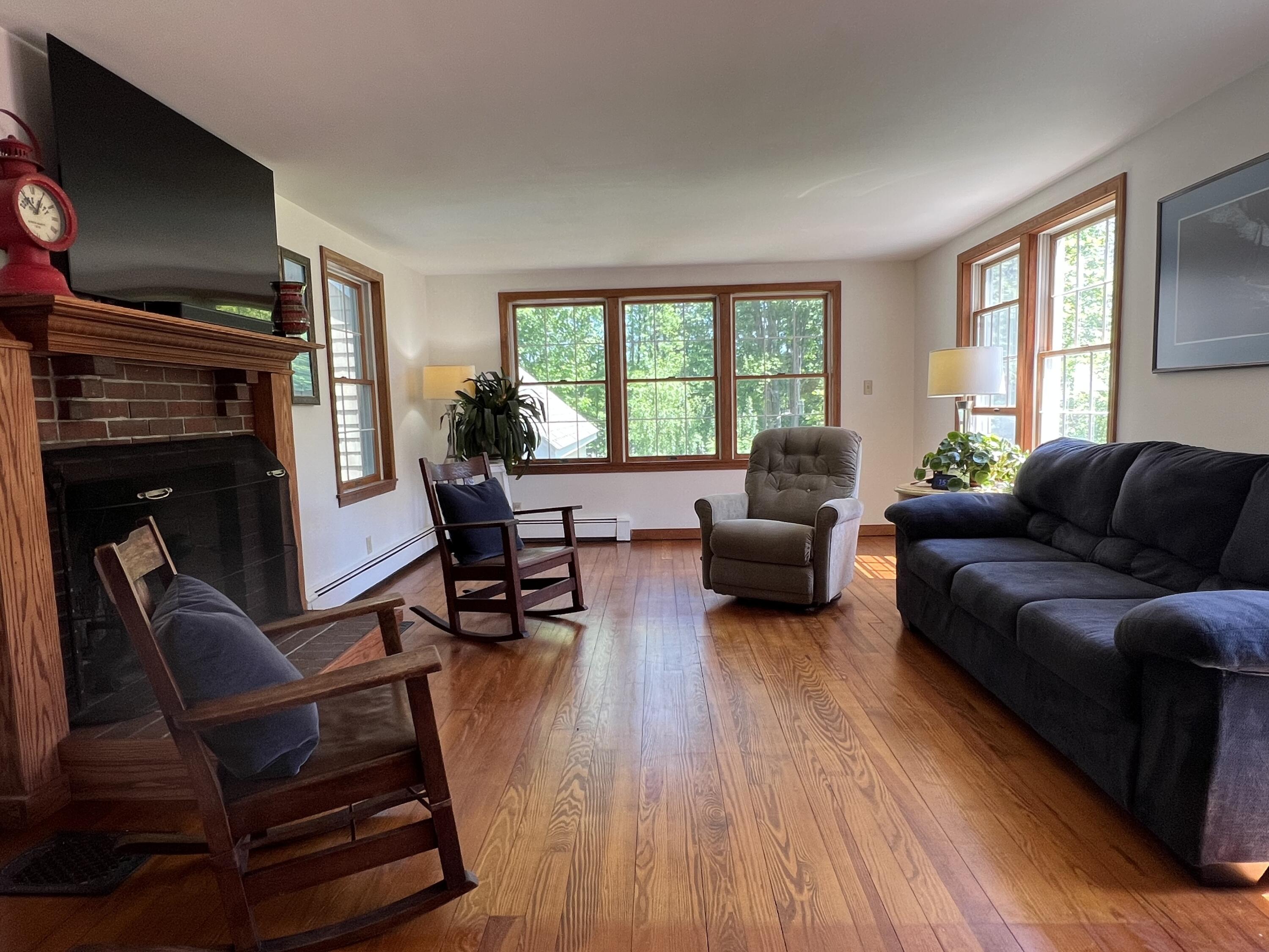 337 Middle Road Falmouth, ME 04105 - Photo 11 of 37 middle 16