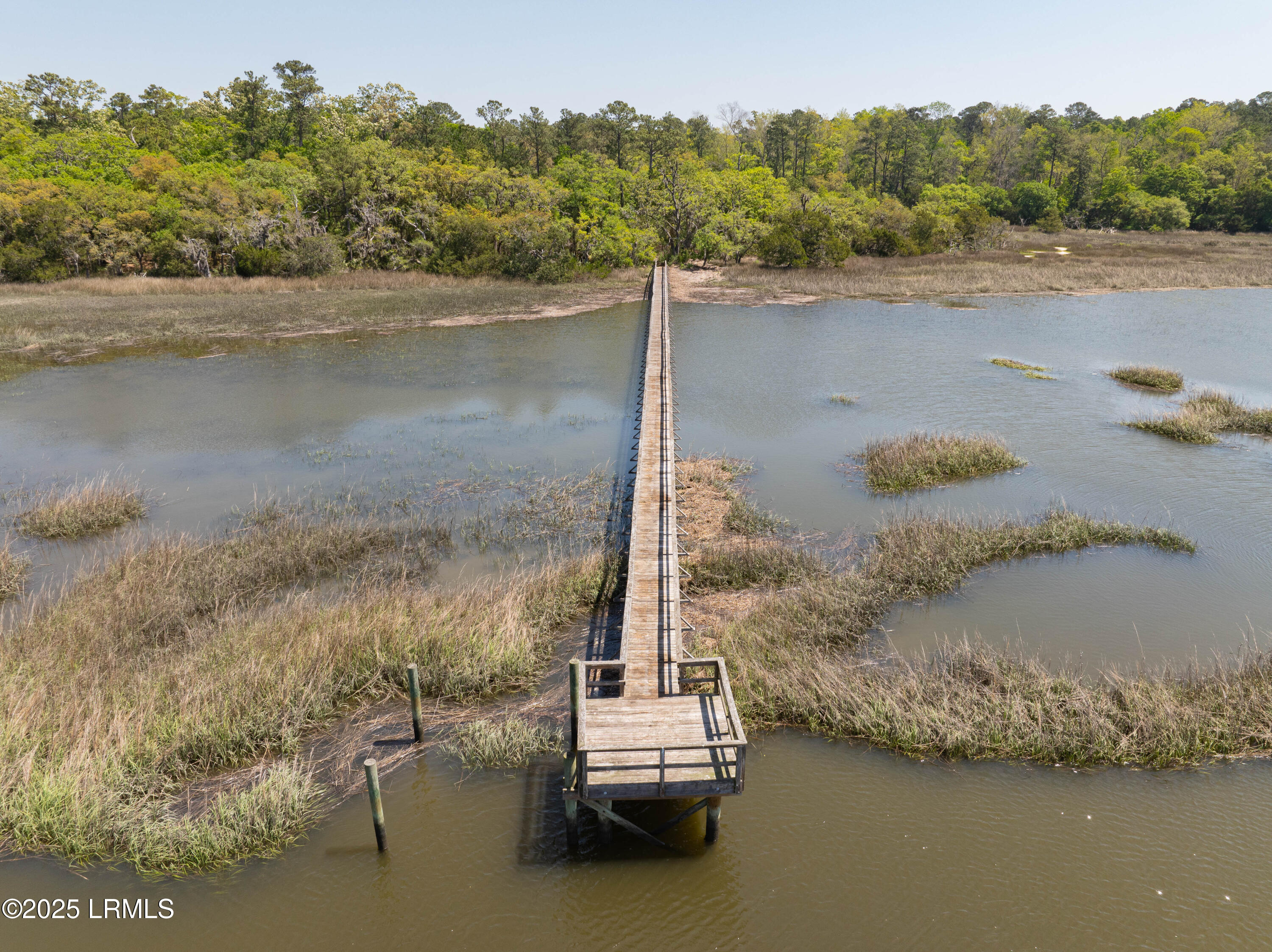 24 Sheldon Drive Seabrook, SC 29940 - Photo 10 of 49 24 Sheldon-19