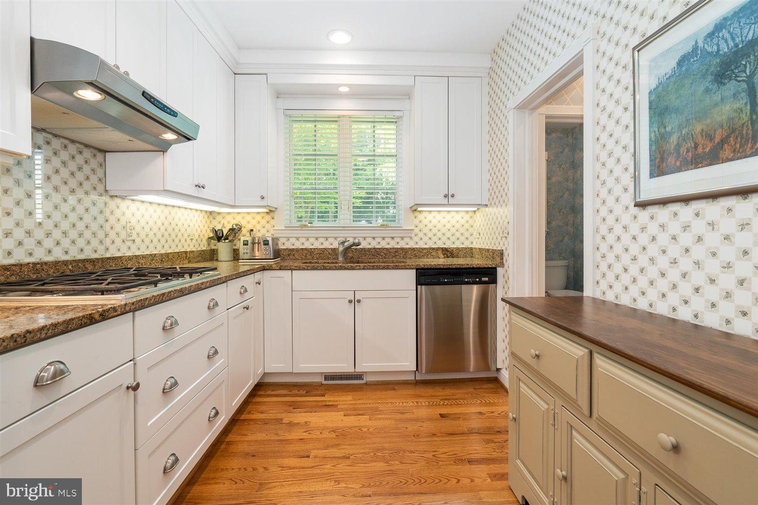 6415 Murray Hill Road Baltimore, MD 21212 - Photo 14 of 60 Kitchen