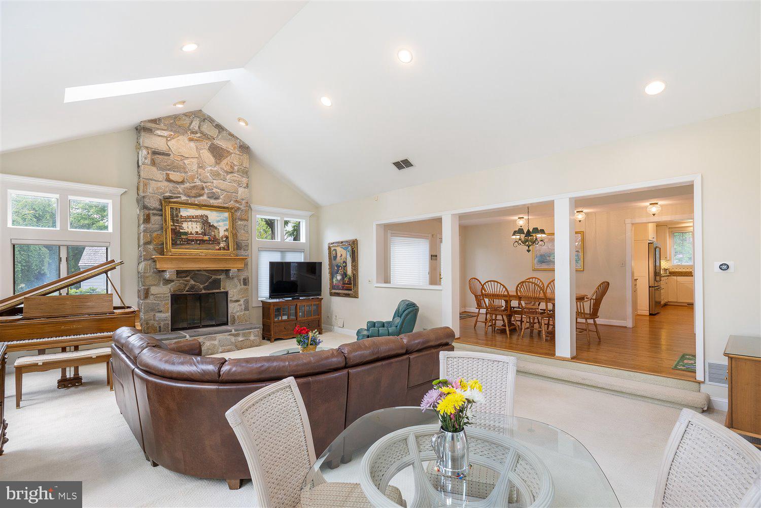 6415 Murray Hill Road Baltimore, MD 21212 - Photo 22 of 60 Great Rm/Family Rm