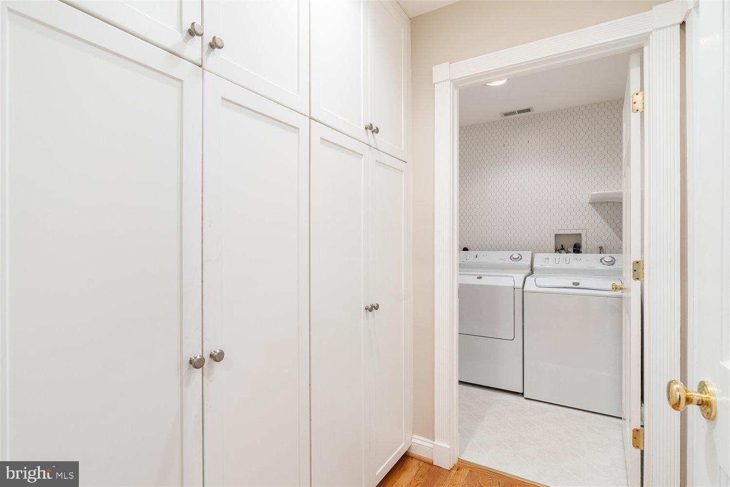 6415 Murray Hill Road Baltimore, MD 21212 - Photo 26 of 60 1st florr Laundry