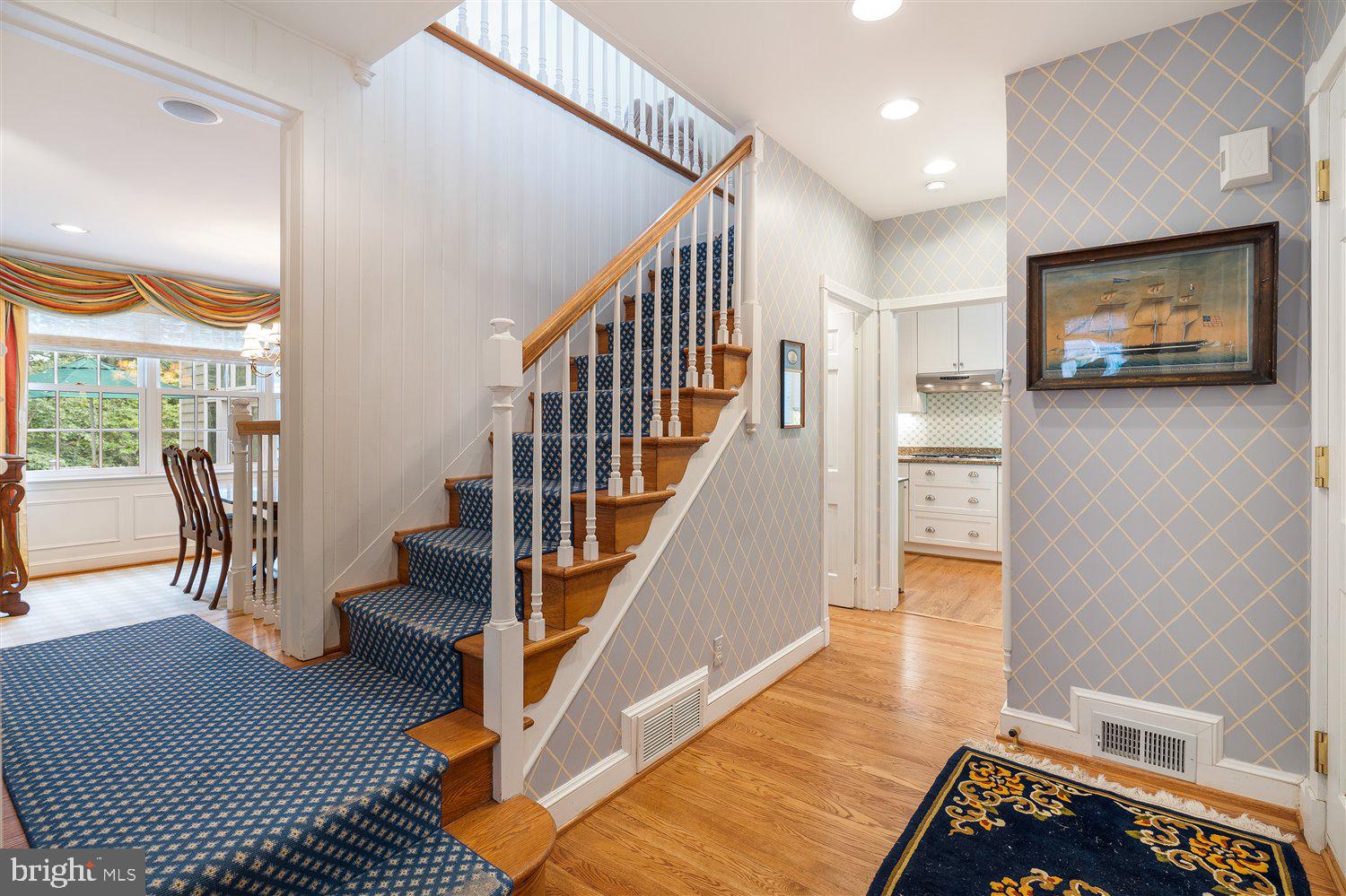 6415 Murray Hill Road Baltimore, MD 21212 - Photo 28 of 60 Unique Staircase