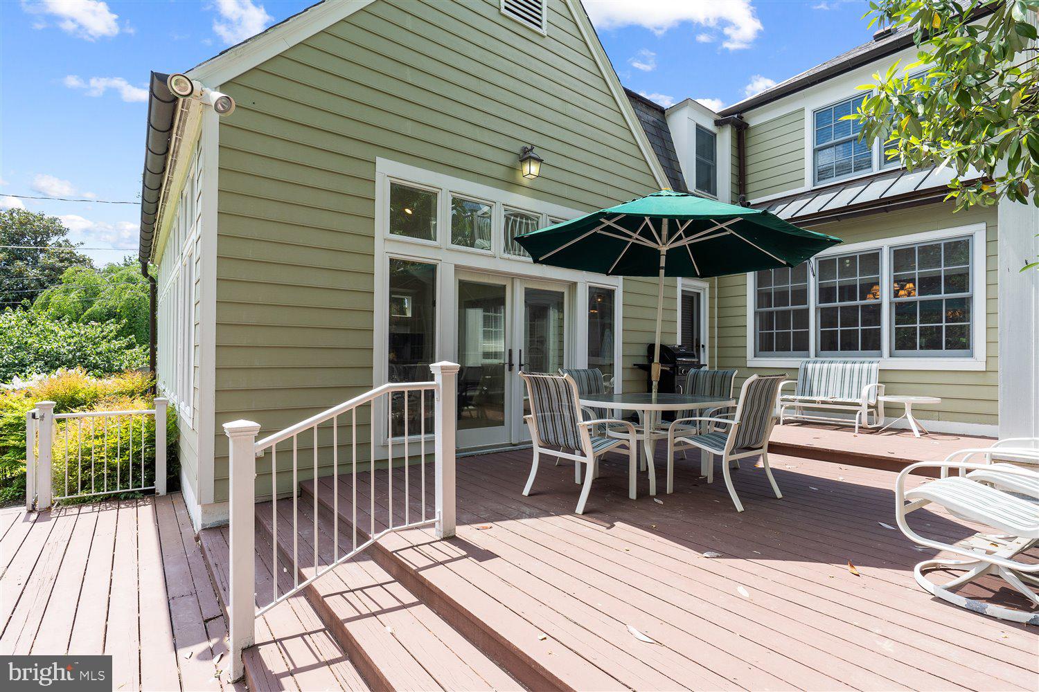 6415 Murray Hill Road Baltimore, MD 21212 - Photo 54 of 60 Deck