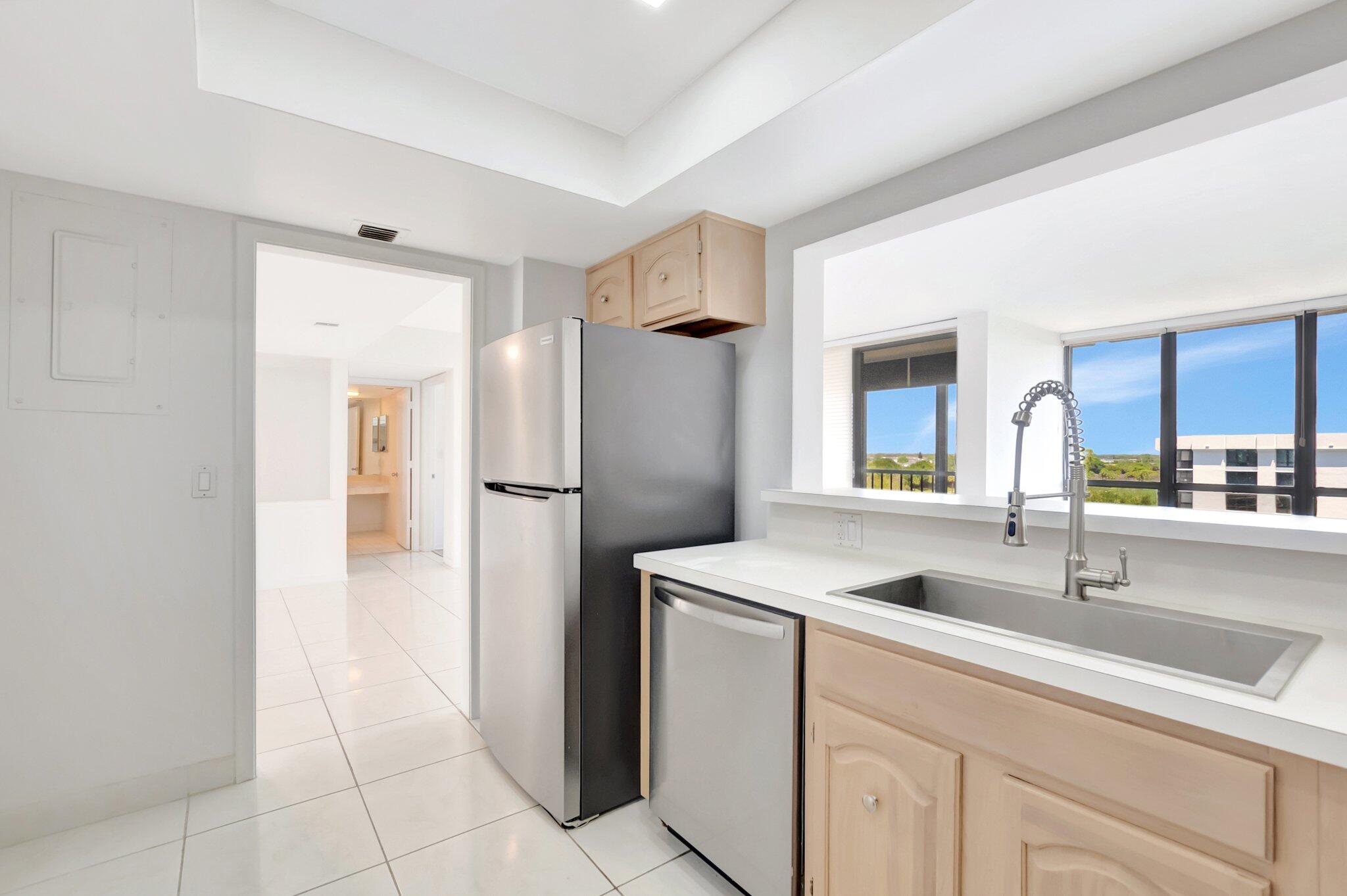 7802 Lakeside Boulevard, Unit 783 Boca Raton, FL 33434 - Photo 13 of 46 13-web-or-mls-DSC_0200