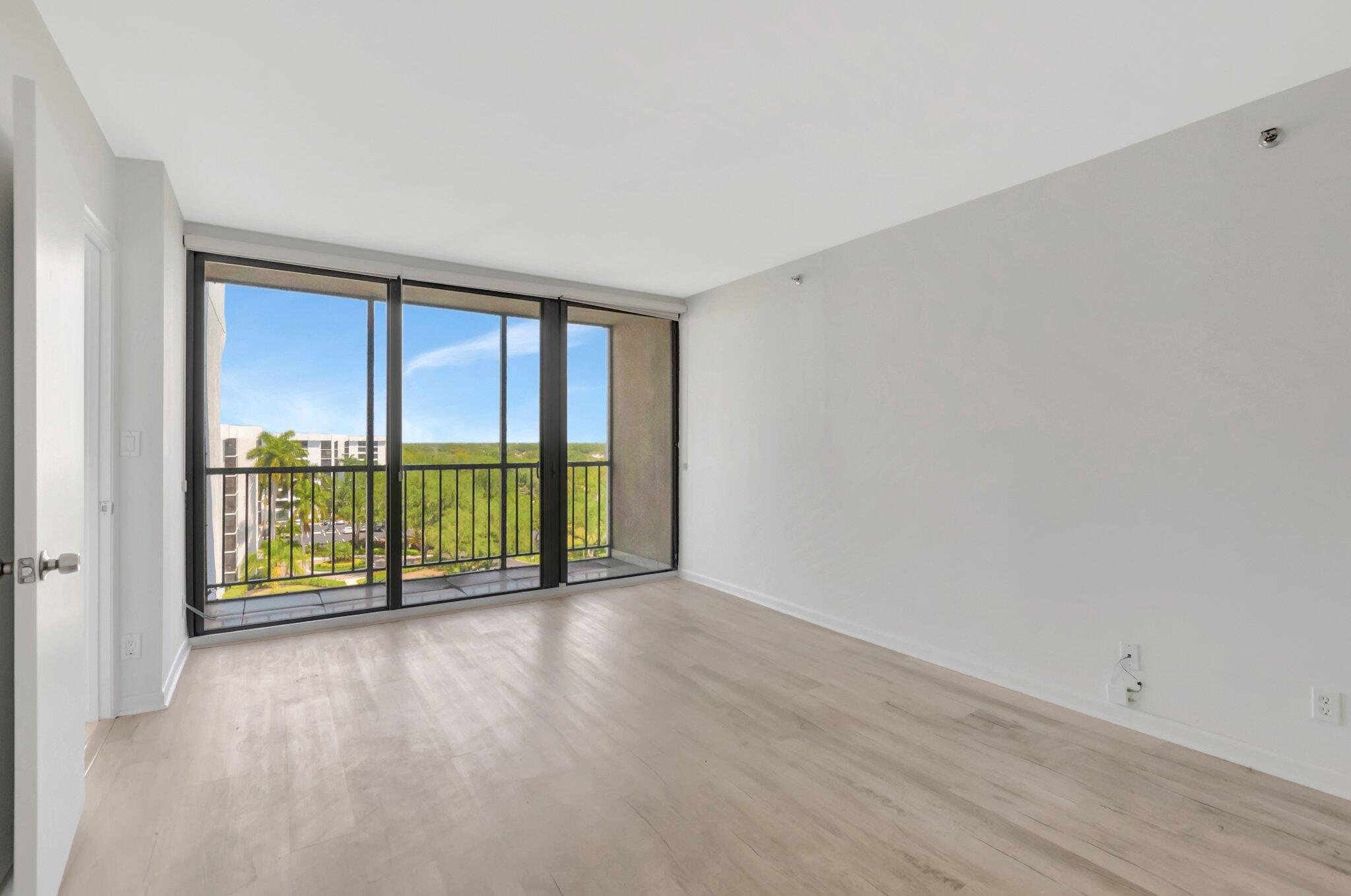 7802 Lakeside Boulevard, Unit 783 Boca Raton, FL 33434 - Photo 17 of 46 16-web-or-mls-DSC_0215