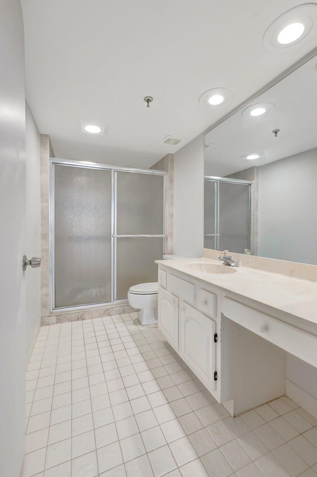 7802 Lakeside Boulevard, Unit 783 Boca Raton, FL 33434 - Photo 19 of 46 19-web-or-mls-DSC_0230