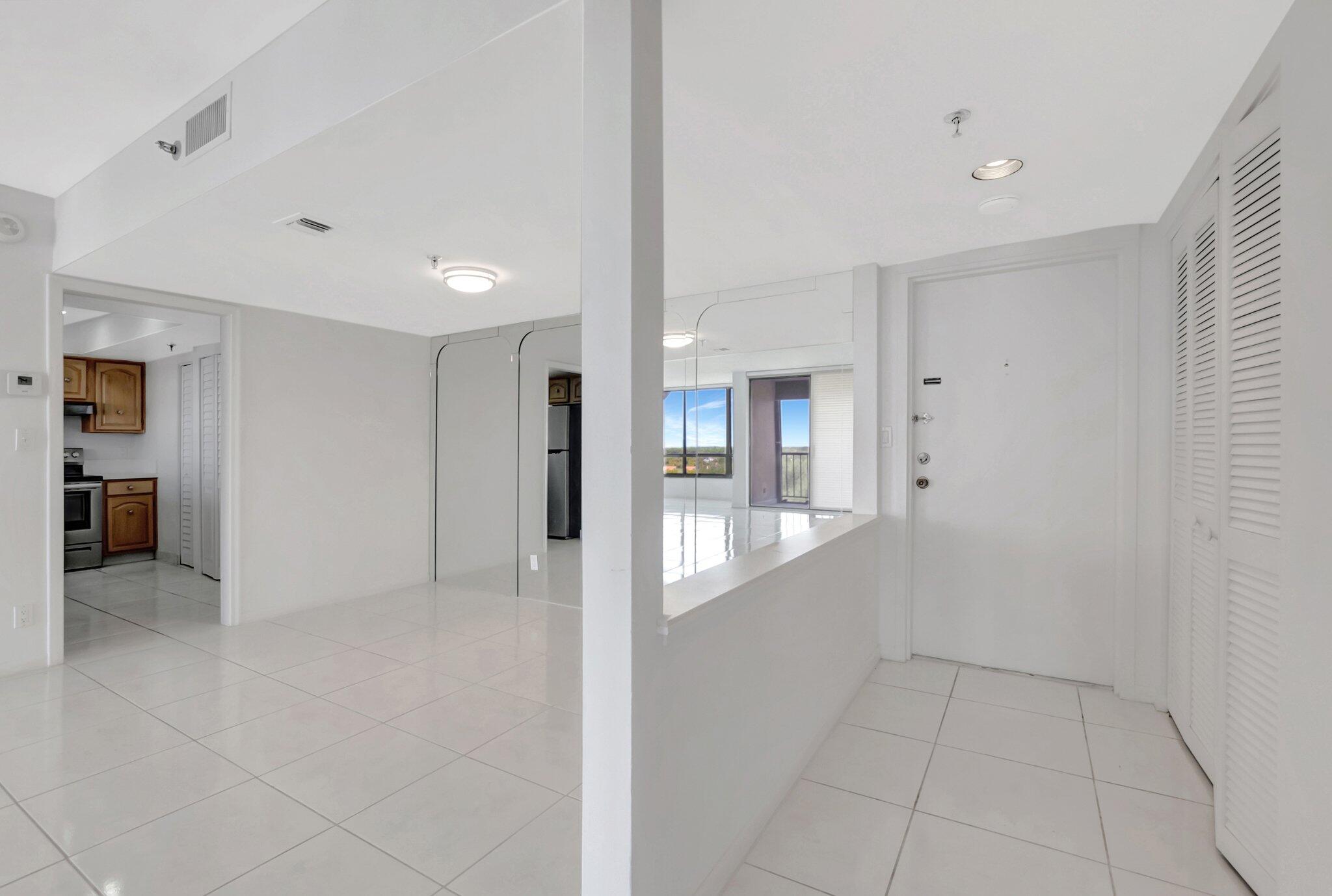 7802 Lakeside Boulevard, Unit 783 Boca Raton, FL 33434 - Photo 3 of 46 1-web-or-mls-DSC_0140