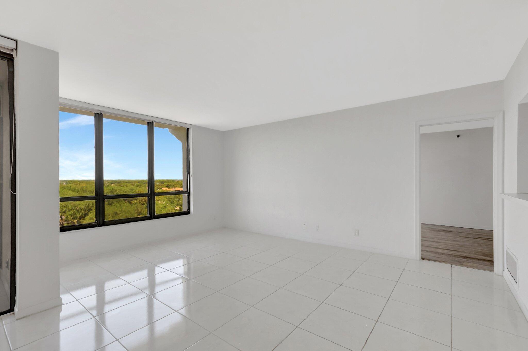 7802 Lakeside Boulevard, Unit 783 Boca Raton, FL 33434 - Photo 7 of 46 8-web-or-mls-DSC_0175