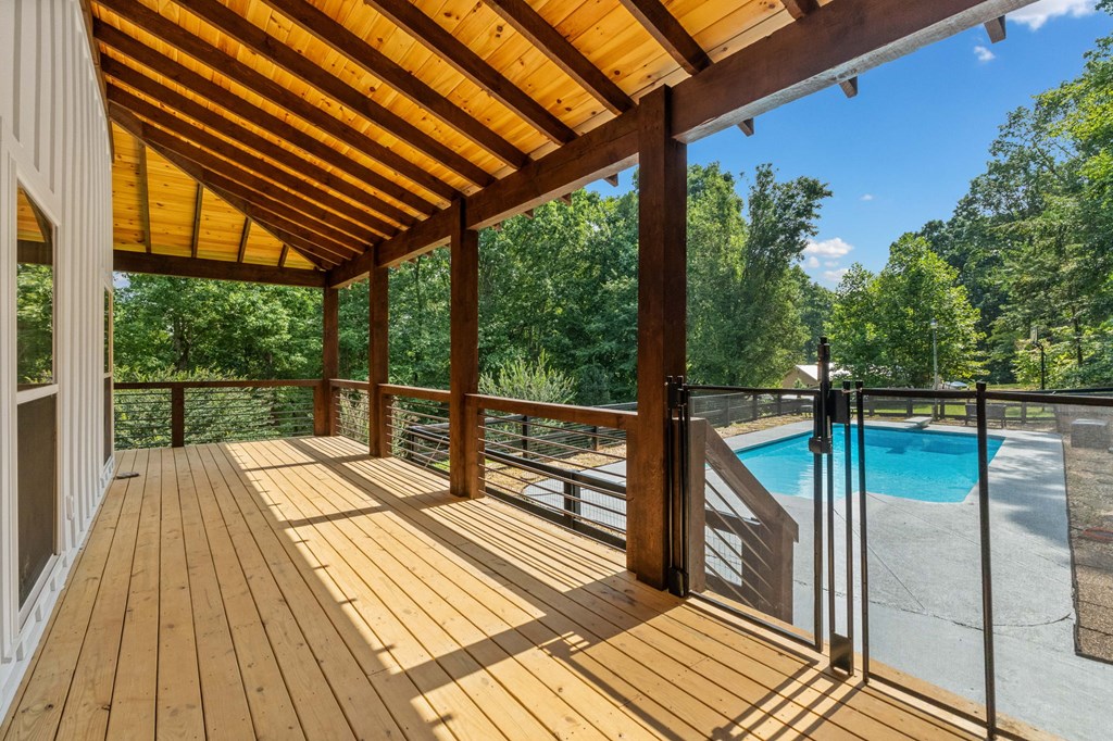 109 Lakeview Court Ellijay, GA 30540 - Photo 3 of 42 Large deck