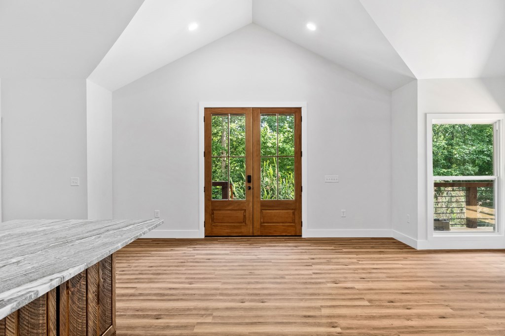 109 Lakeview Court Ellijay, GA 30540 - Photo 6 of 42