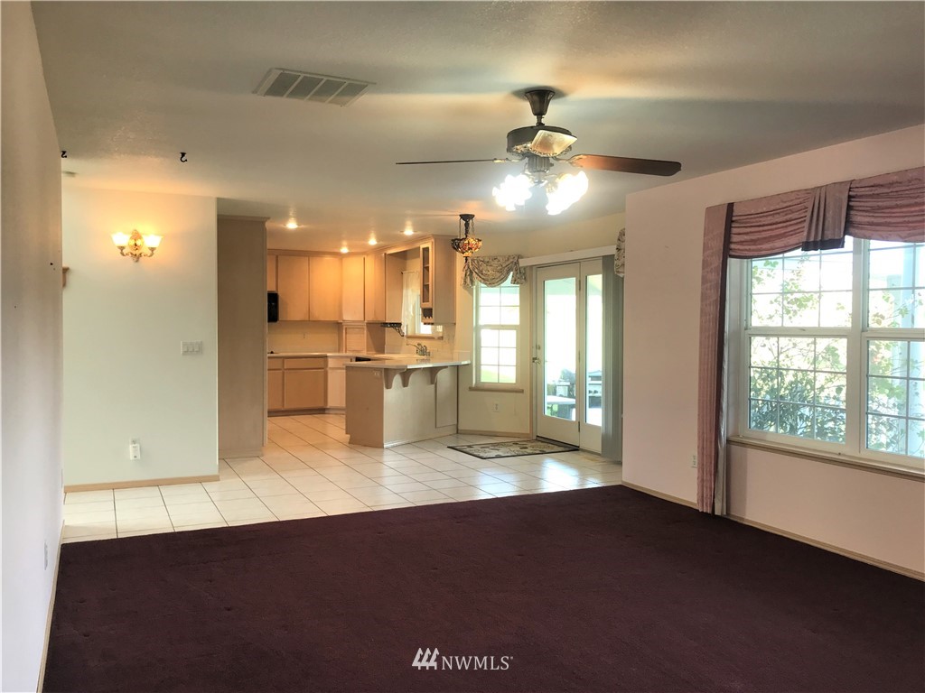 191 Flyaway Road Castle Rock, WA 98611 - Photo 6 of 25 Gallery Image 6
