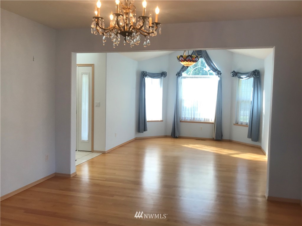 191 Flyaway Road Castle Rock, WA 98611 - Photo 7 of 25 Gallery Image 7