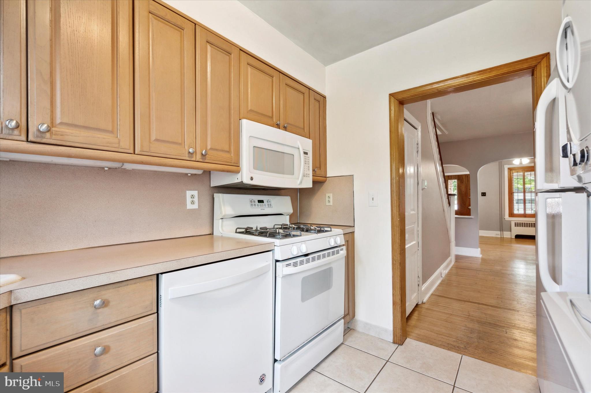 310 Iona Avenue Narberth, PA 19072 - Photo 11 of 16