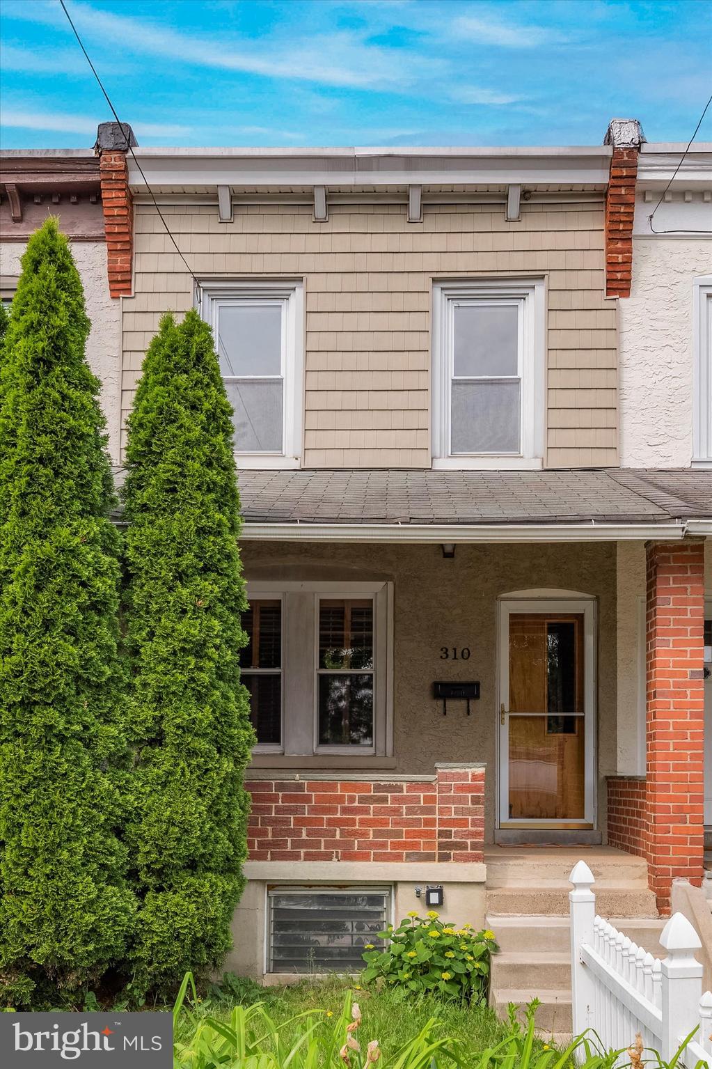 310 Iona Avenue Narberth, PA 19072 - Photo 2 of 16