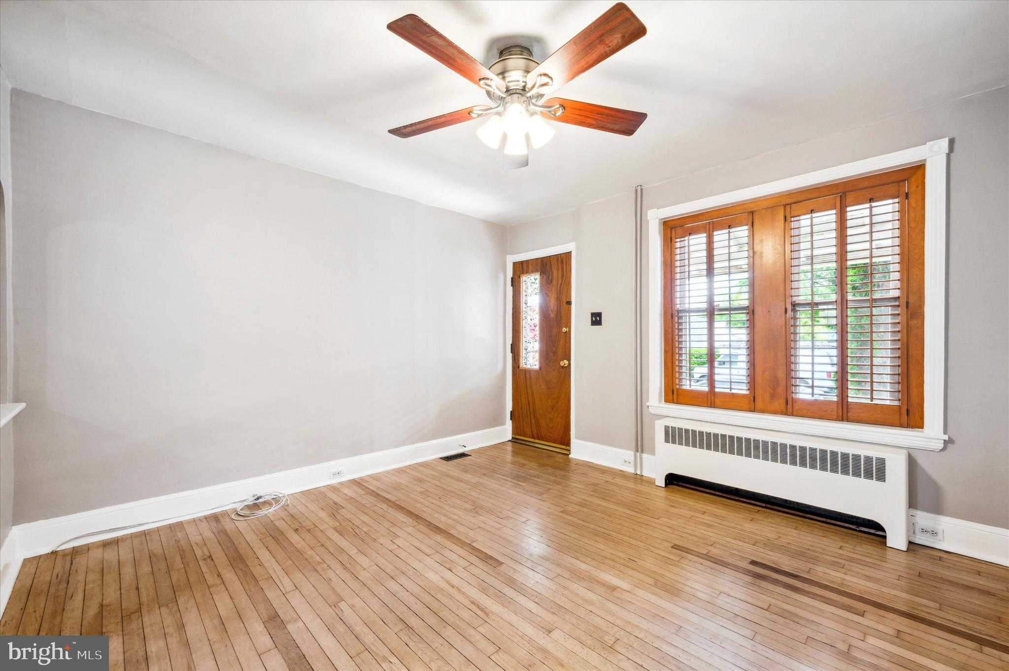 310 Iona Avenue Narberth, PA 19072 - Photo 4 of 16