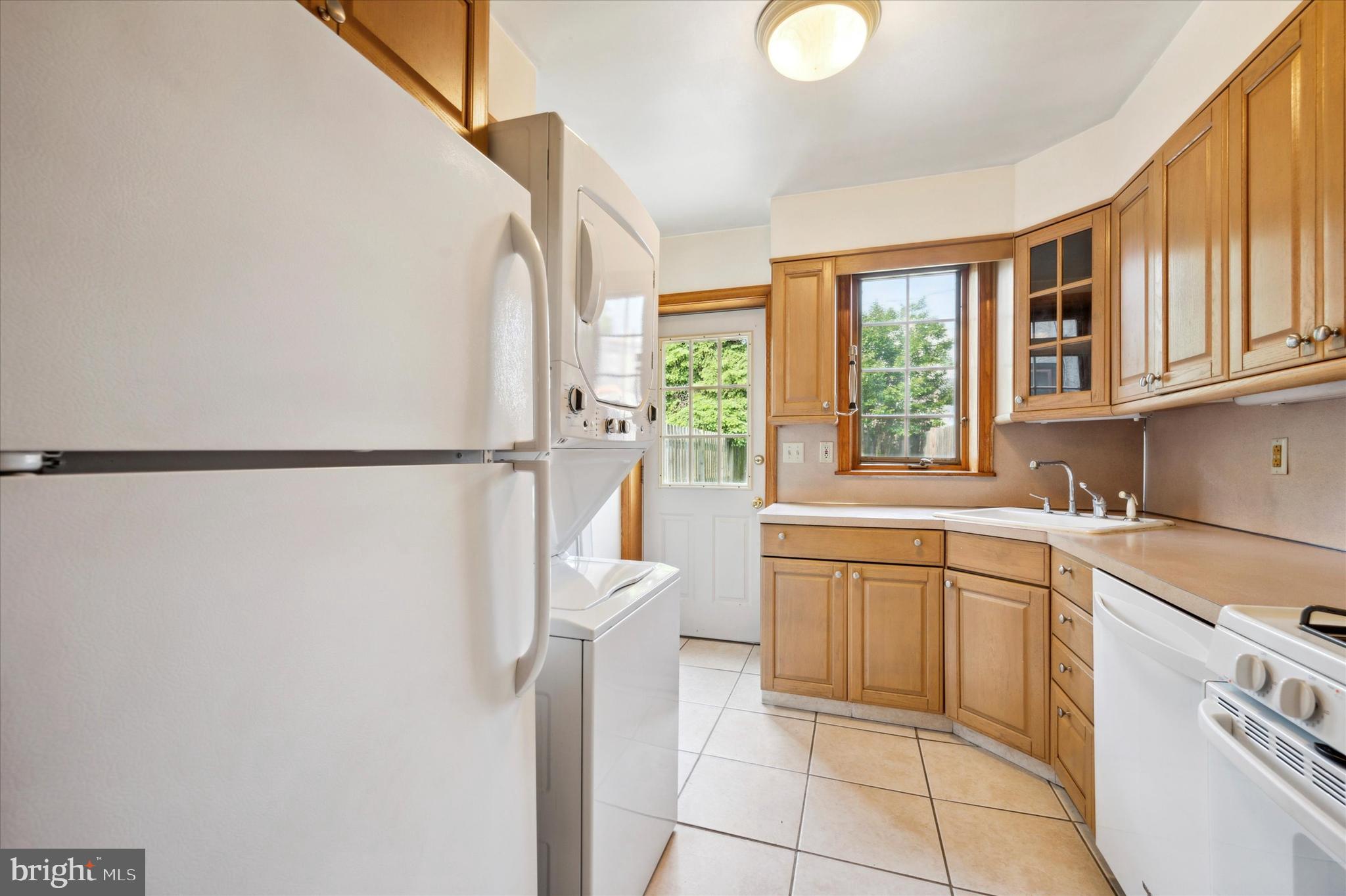 310 Iona Avenue Narberth, PA 19072 - Photo 10 of 16