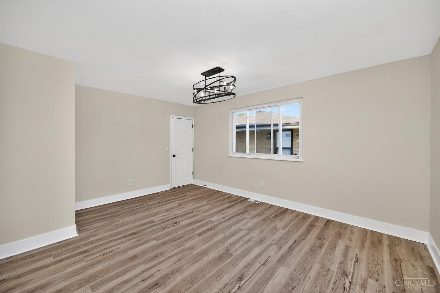 2029 Innes Avenue Cincinnati, OH 45224 - Photo 15 of 45