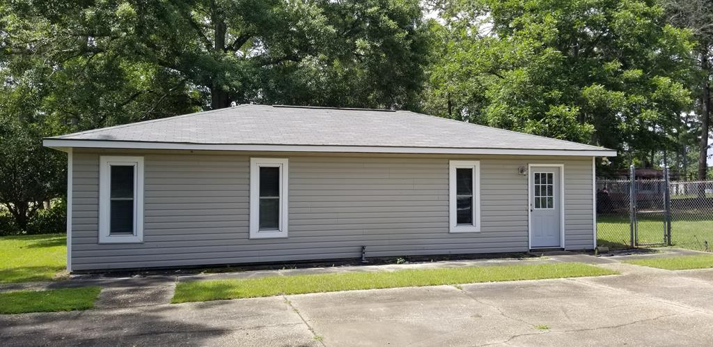 110 Bethel Road Headland, AL 36345 - Photo 1 of 1 Main View
