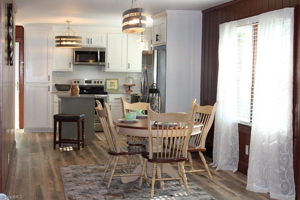 155 Parks Road Elkin, NC 28621 - Photo 8 of 29 Gallery Image 8