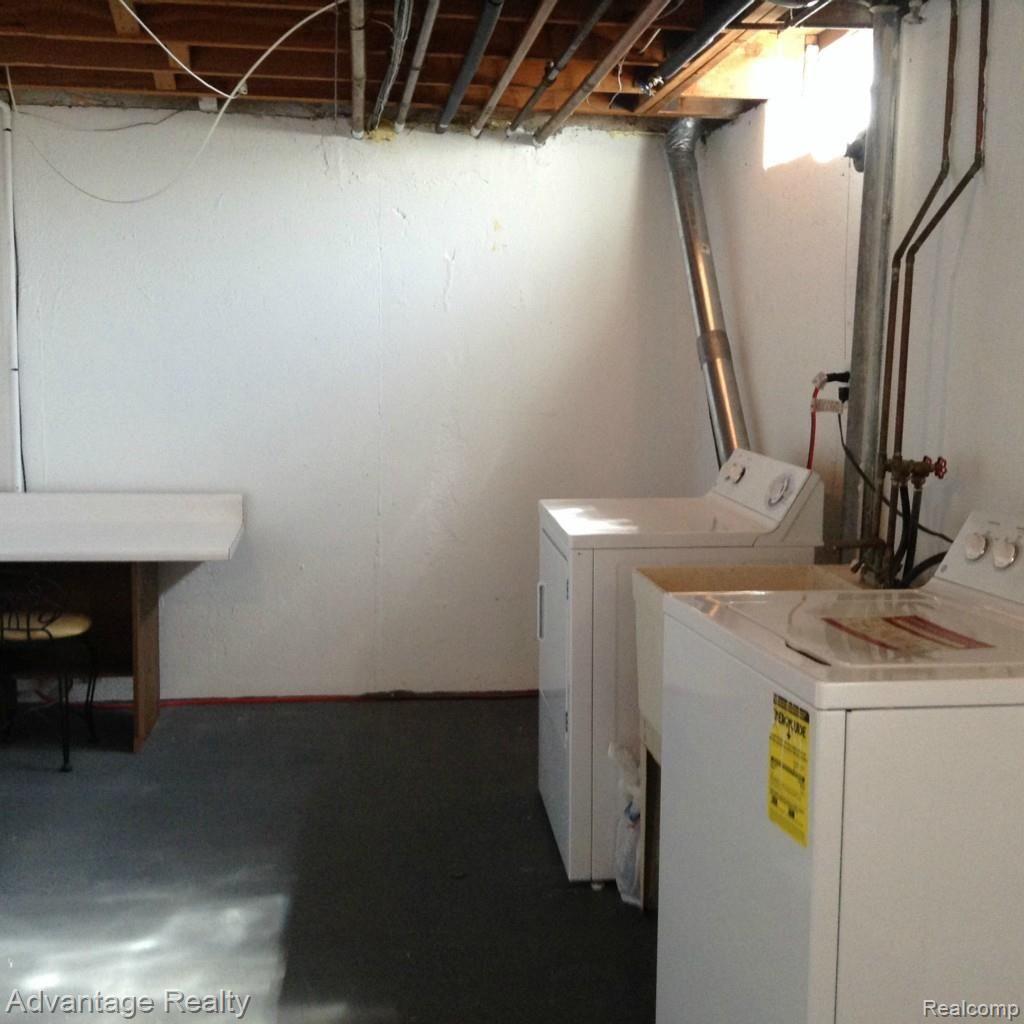 1135 Tienken Court Rochester, MI 48306 - Photo 24 of 25 Clean and Newer Laundry Room Appliances