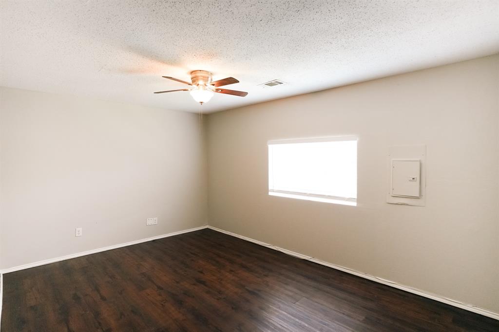 6310 Jessica Way Rowlett, TX 75088 - Photo 11 of 32