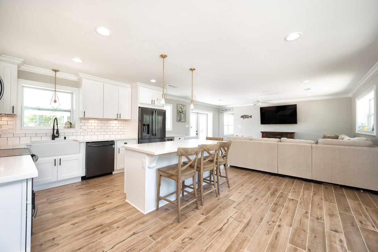 133 Indies Road Summerland Key, FL 33042 - Photo 2 of 30 Great Room