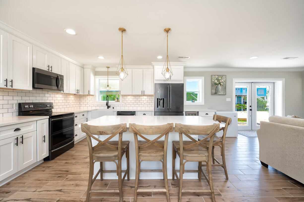 133 Indies Road Summerland Key, FL 33042 - Photo 3 of 30 Kitchen